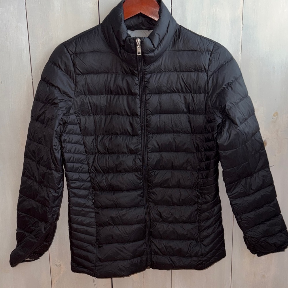 Bass lightweight puffer jacket- size Small